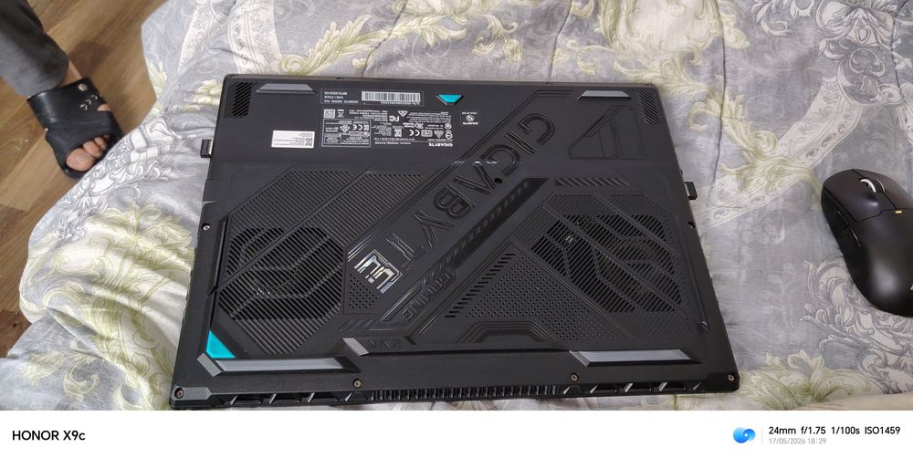 Noutbuk Gigabayt gaming a16