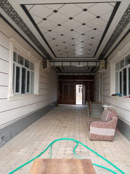 Янгиюль город Дехконобод махалля ул.Самаркандская 10 сот. 2 дома