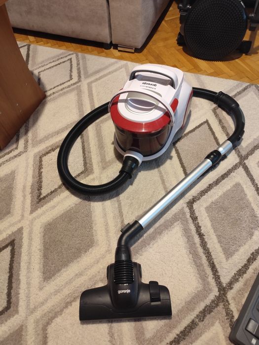 Прахосмукачка Gorenje G-Force Aqua с воден филтър