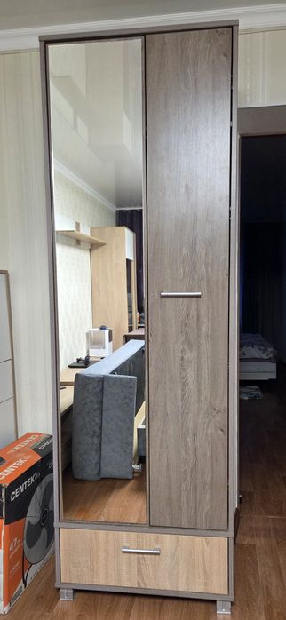 Шкаф для прихожей