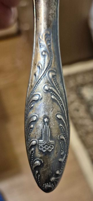 Продаются советские мельхиоровые столовые приборы. Новые.