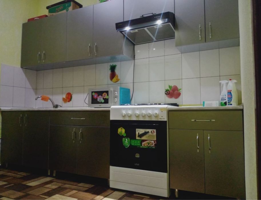 4каватли домнинг 4каватида 3хонали квартира ижарага берилади