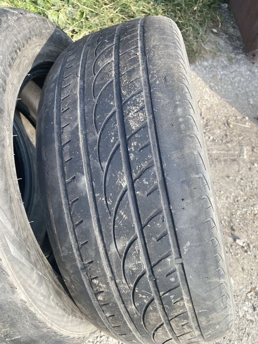 Продам резину 255/55R18