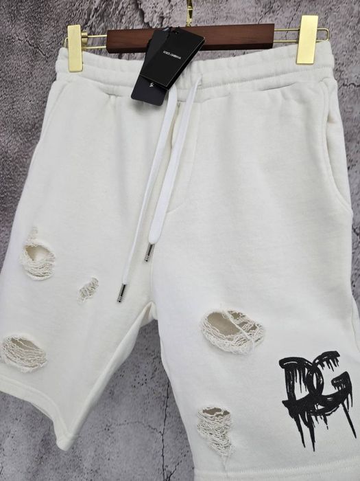 Мъжки къси екипи различни модели