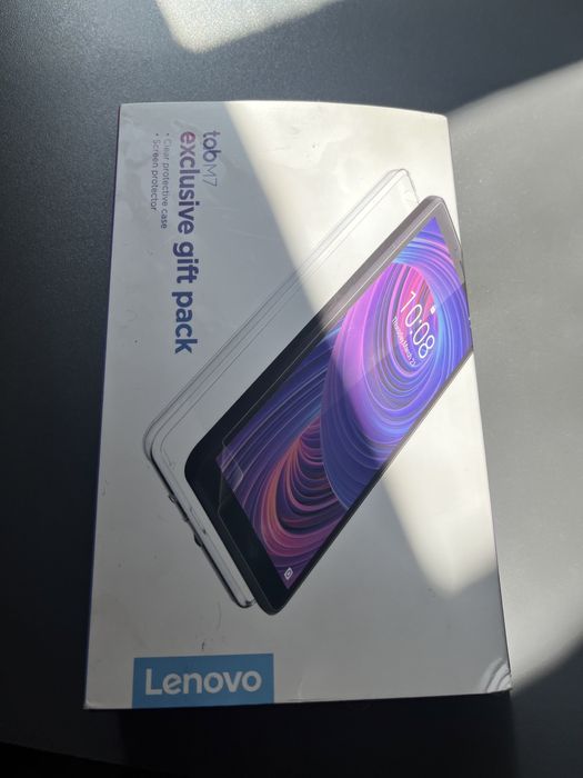 Планшет Lenovo tab m7