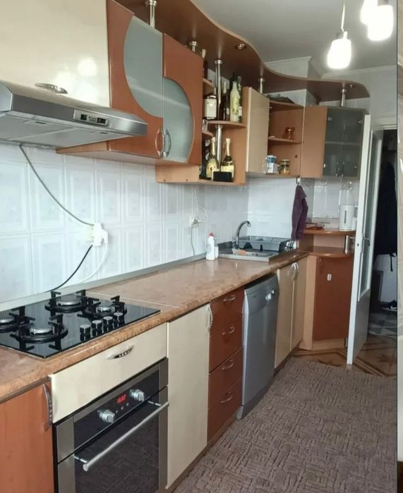 BR-uri 2 camere de închiriat