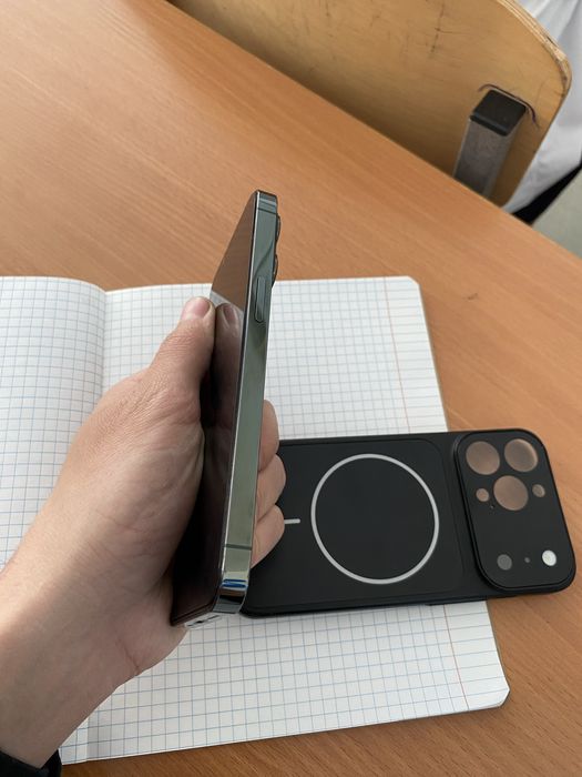 Продам айфон 13 про