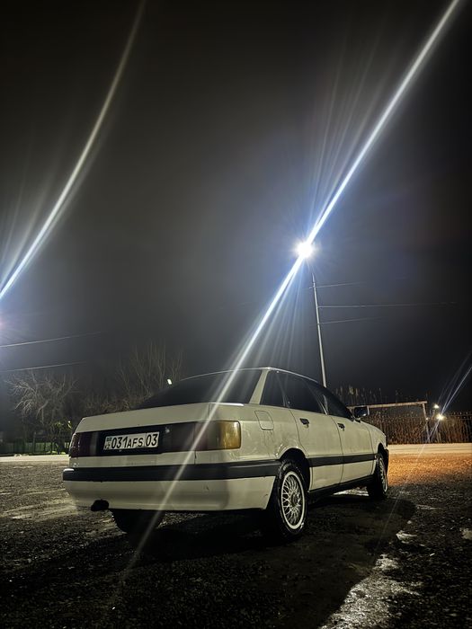 Продам Ауди 80 б3