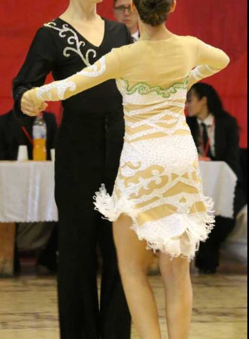 Rochie dans sportiv cu cristale Swarovski - 11-13 ani