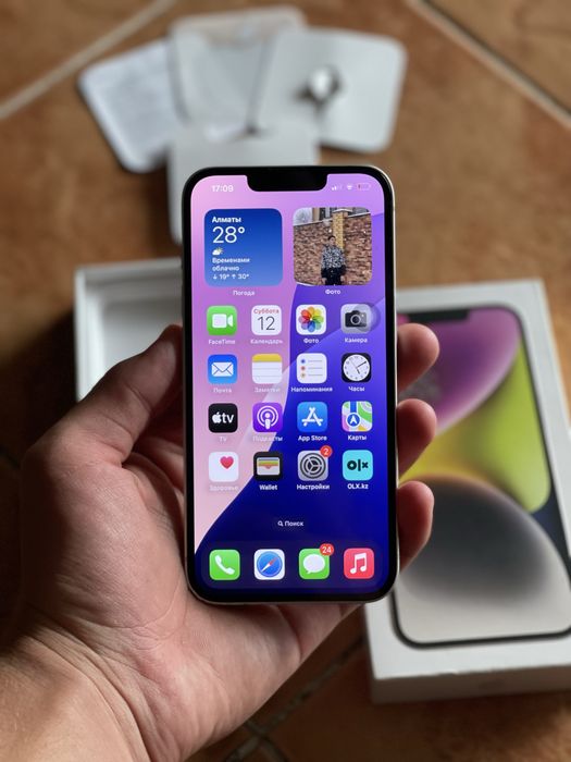 Продам Iphone 14