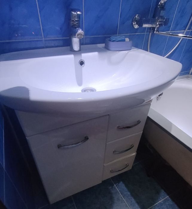 Продам шкаф для ванной