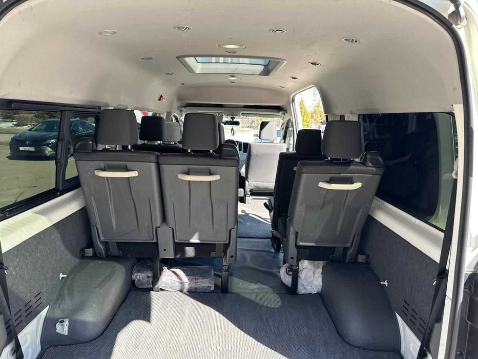 С ВОДИТЕЛЕМ! Аренда авто Прокат Toyota Hiace Хайс минивэн автобус