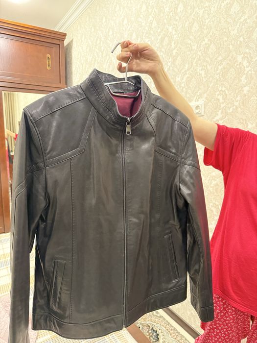 Продается куртка мужская 52 размер