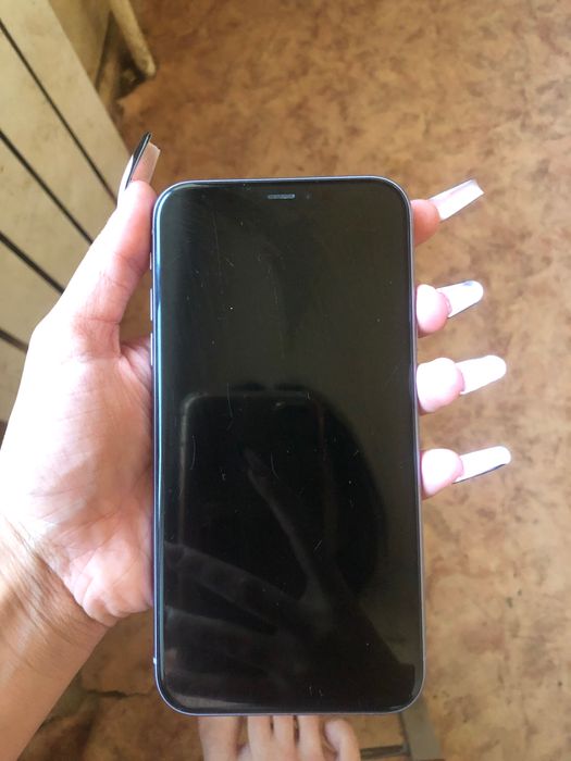 iPhone 11 с гарантией