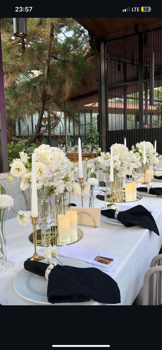 Фотозона декор праздника цветы на столы