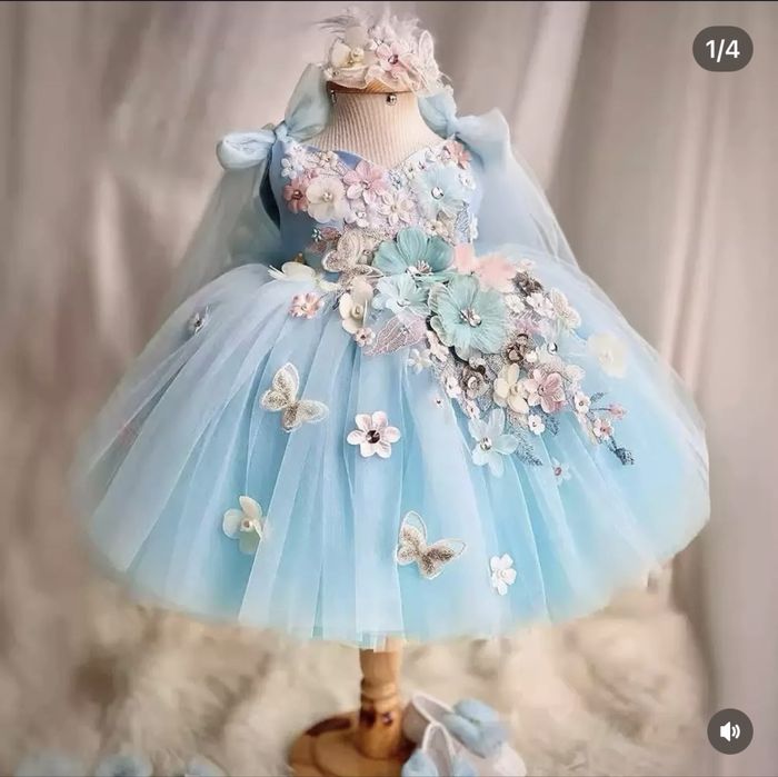 Прокат детских платьев.