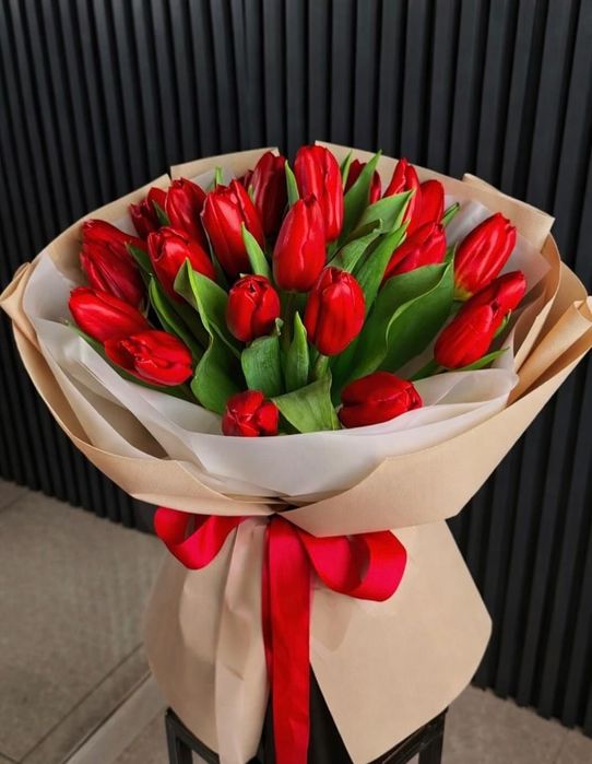 Тюльпаны в розницу по 700 тенге!! СКИДКИ!!