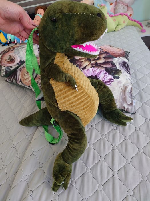 Динозавър раничка