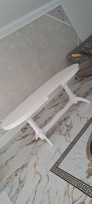 Masă pentru salon sau bucătărie