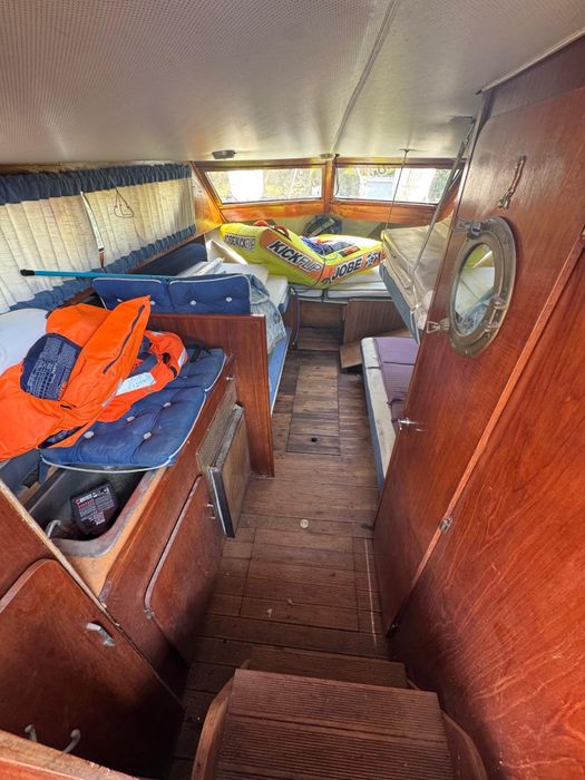 Cabinata Chris Craft Catalina 33