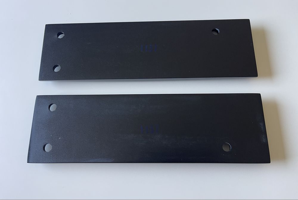 Laterale lemn negru piano black Marantz.