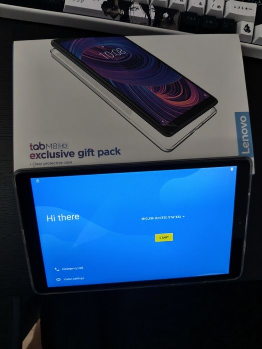 Vând tabletă Lenovo Tab M8 HD (2/32GB)