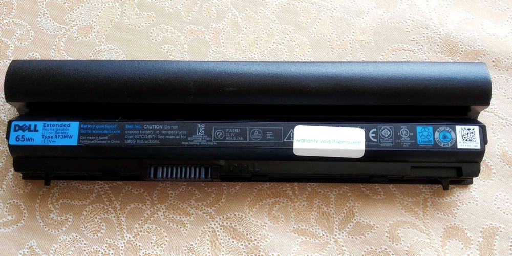 Продавам лаптоп Dell Latitude E6230