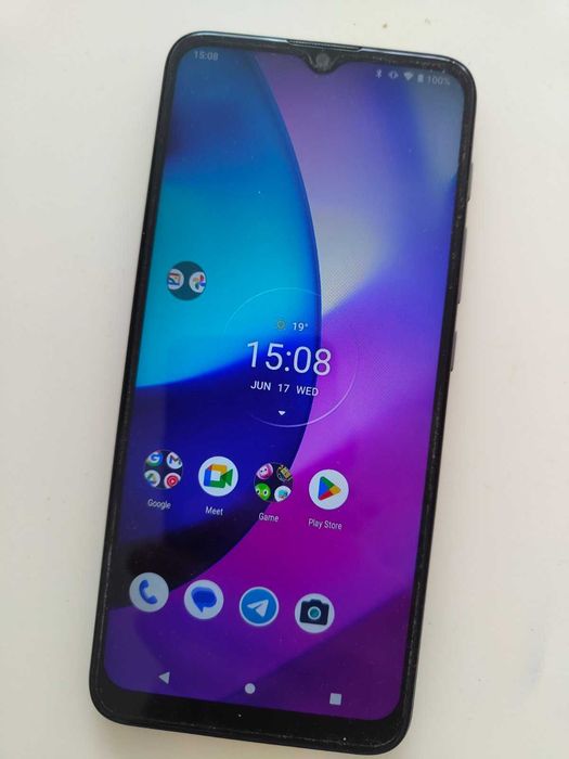 Андроид телефон Motorola Moto e20