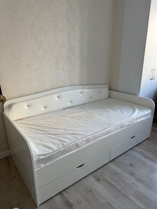 Продам детскую кровать