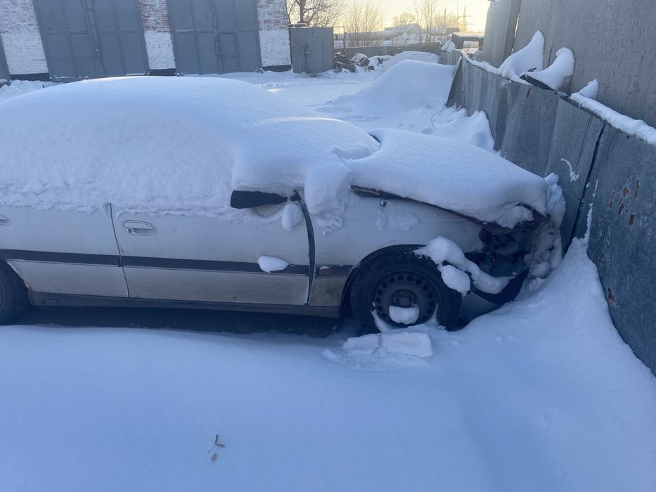 Автомобил Опель омега б