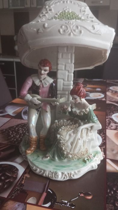 Bibelou porțelan lampa