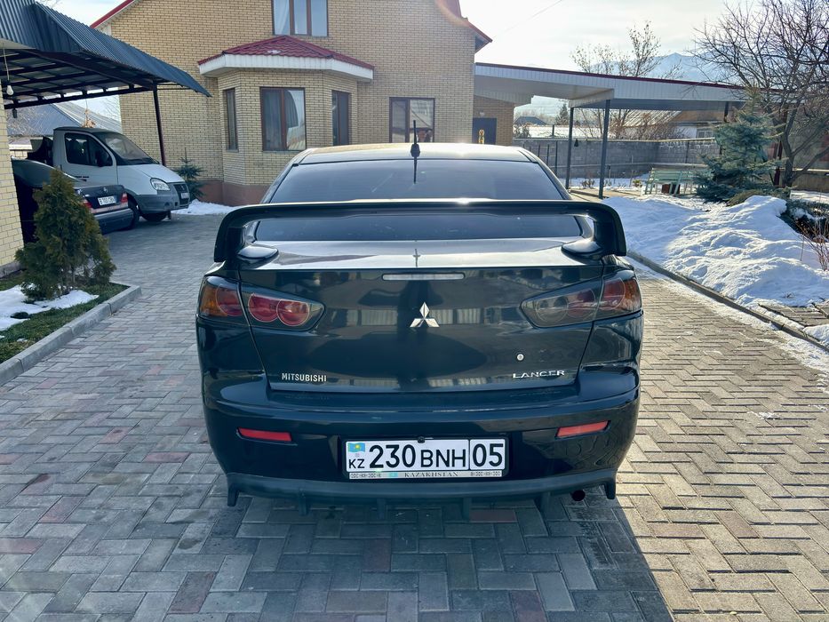 Mitsubishi lancer 10, lancer x