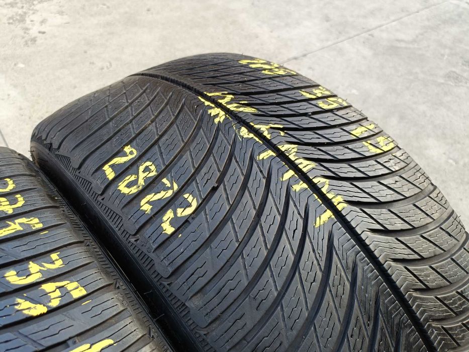 Doua anvelope iarna 275 35 19 michelin 'pilot alpim 5 profil 6 mm dot 2022