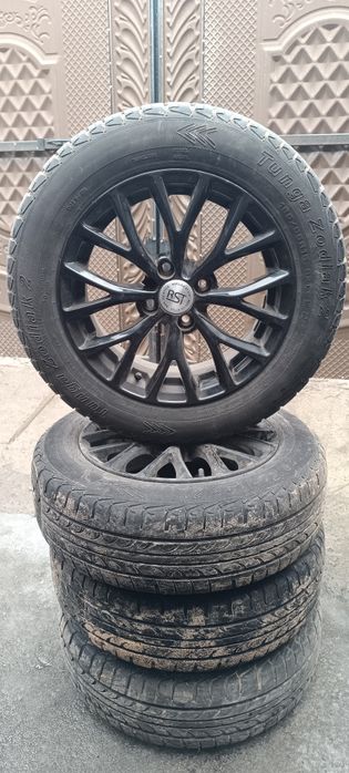 Продам диски с резиной