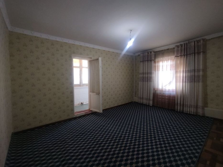 Ijaraga kvartira beriladi sagdiyana machit olda 1 xona 4 etaj  l