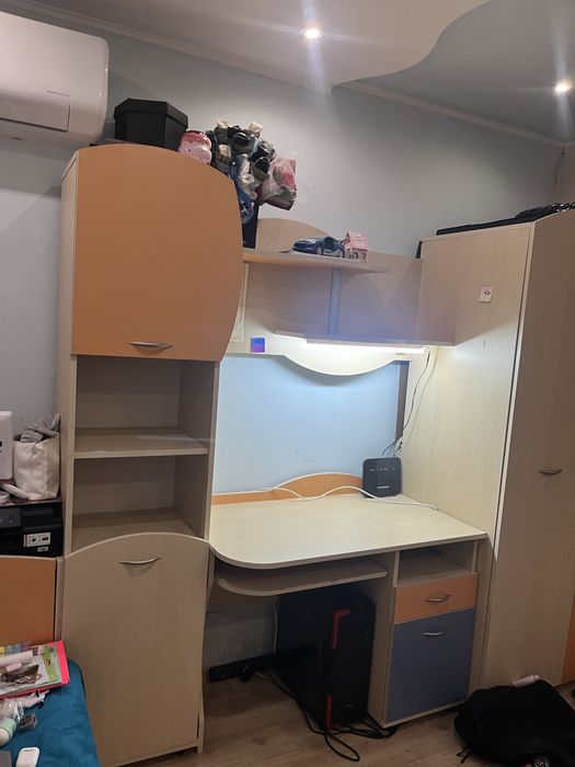 Продавам детско обзавеждане за стая