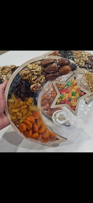 Поднос, бокс на праздник рамадан.