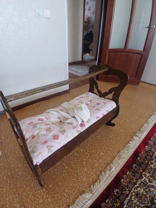 Бесик коныр тусти, әншейін беремін