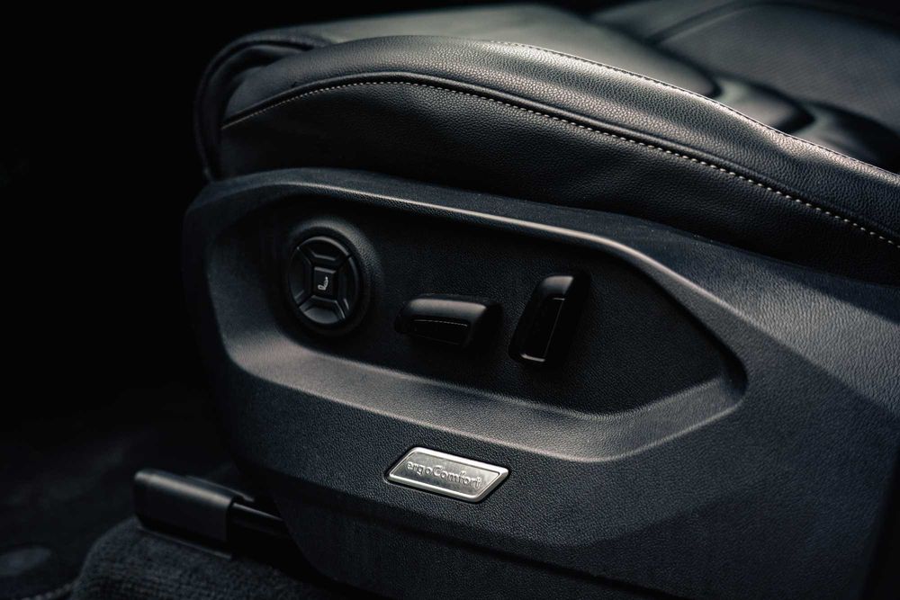 VW Touareg R Line   2020   primul proprietar