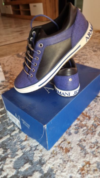 нови дамски обувки Armani