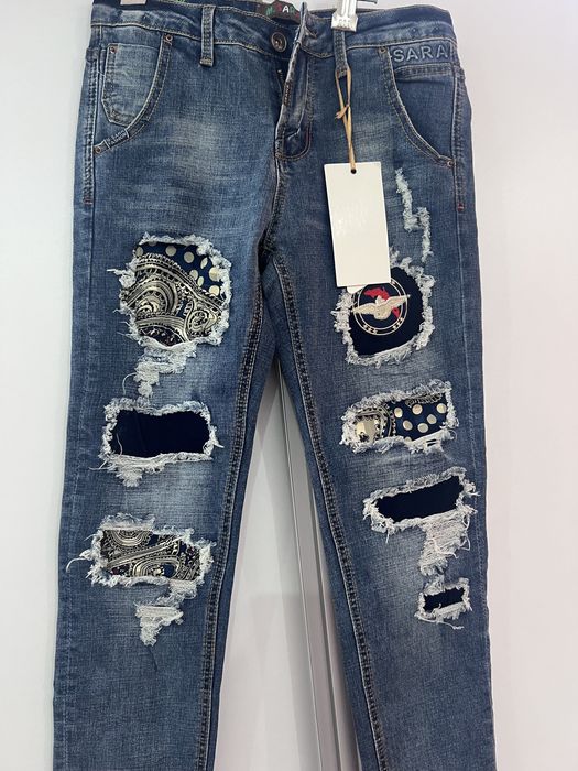 Blugi dama noi cu eticheta