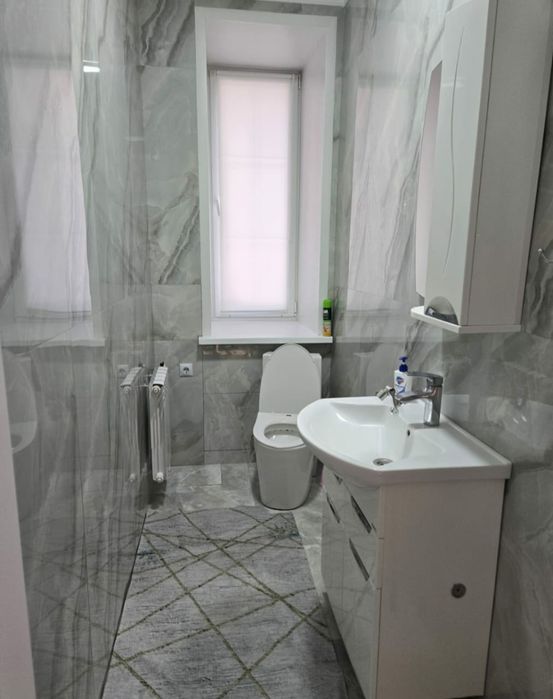 Сдам 4Комн ЛЮКС .кв в рн.Горпарка