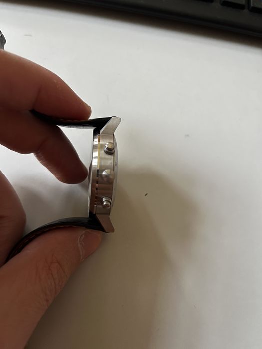 Стилен мъжки часовник сапфир стъкло, механизъм Ronda 5030.D