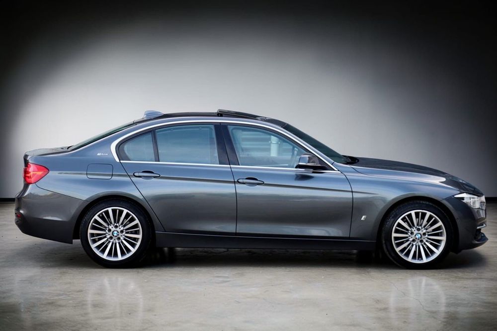 BMW Seria 3 BMW 320i/330e Individual F30 2017 252cp Trapa Led Extra Full E6 B48