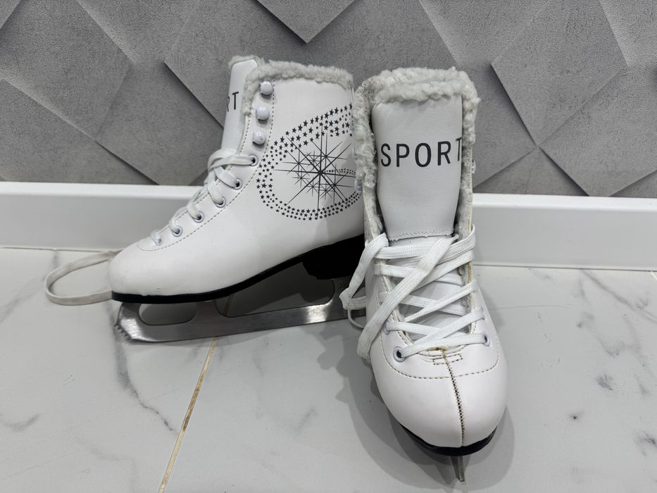 Продам коньки фигурные Sport