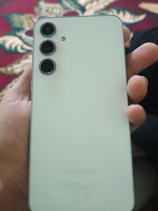 Samsung galaxy a55 dak karobka full 258gb  1oylik telefon ideal narxi