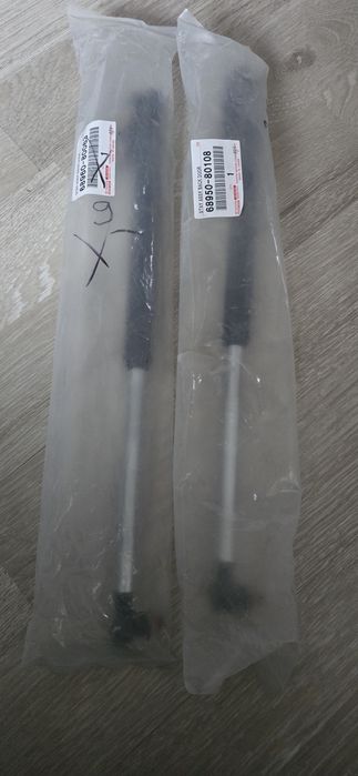 Amortizoare haion toyota celica t23