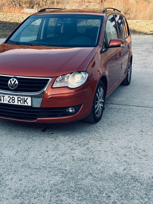 Volkswagen Touran 2009 1.9 TDI – DPF activ – fiabilă
