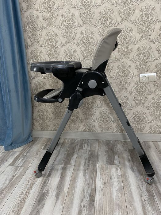Продам детский  стул для кормления
