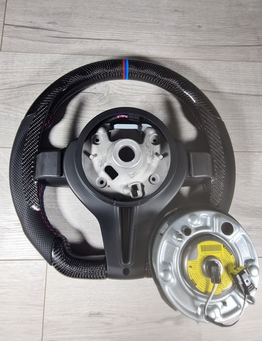 Volan-Padele-Carbon-Vibratii-Bmw-M5-M6-Seria-5-6-7-F10-F11-F06-F12-F01